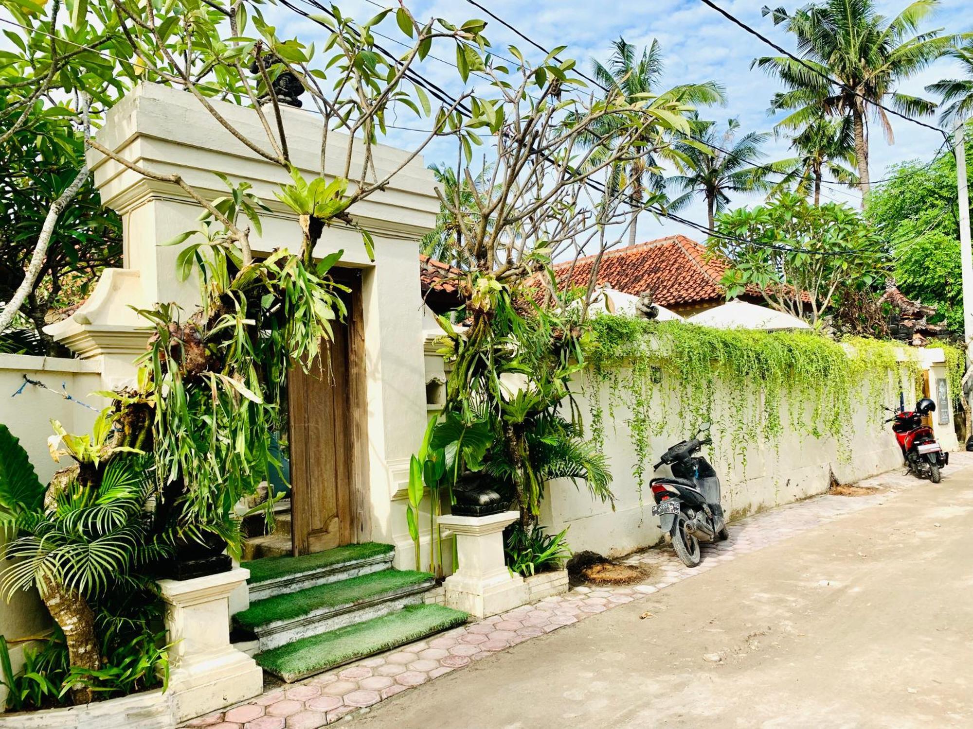 Pondok Baruna Garden Lembongan Exterior foto